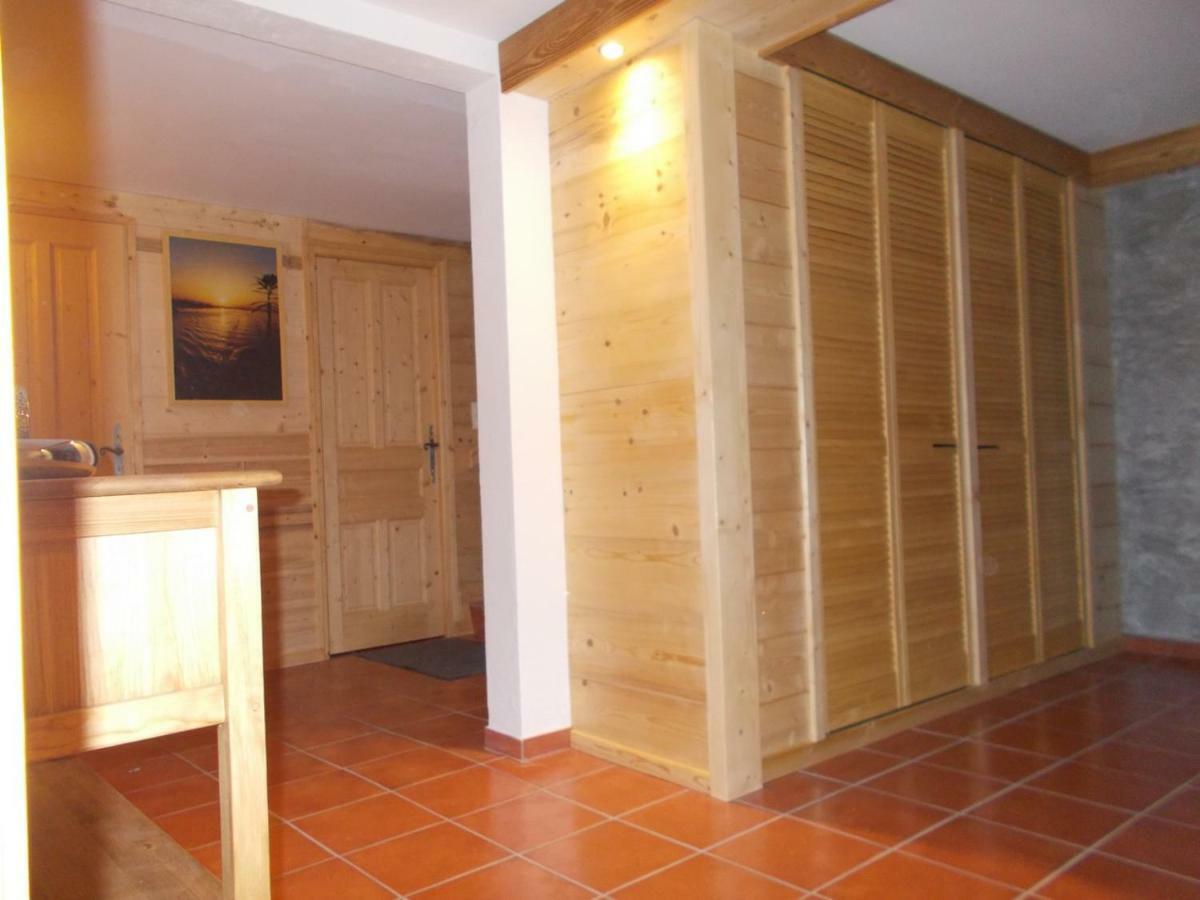 Chalet Jonquille 莱热 外观 照片